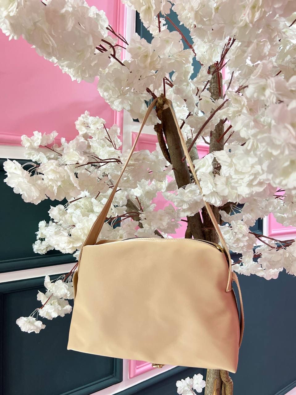 e2018be0-cb28-459e-a66b-b996cbde756c