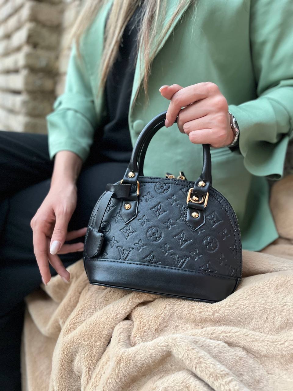 کیف دوشی دستی ویلو | کیف زنانه سایز متوسط کیف دوشی دستی ویلو | کیف زنانه سایز متوسط