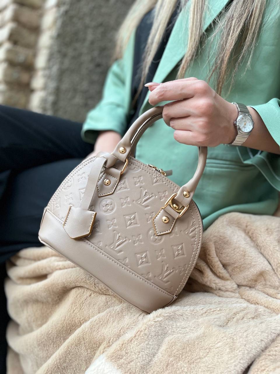 کیف دوشی دستی ویلو | کیف زنانه سایز متوسط کیف دوشی دستی ویلو | کیف زنانه سایز متوسط