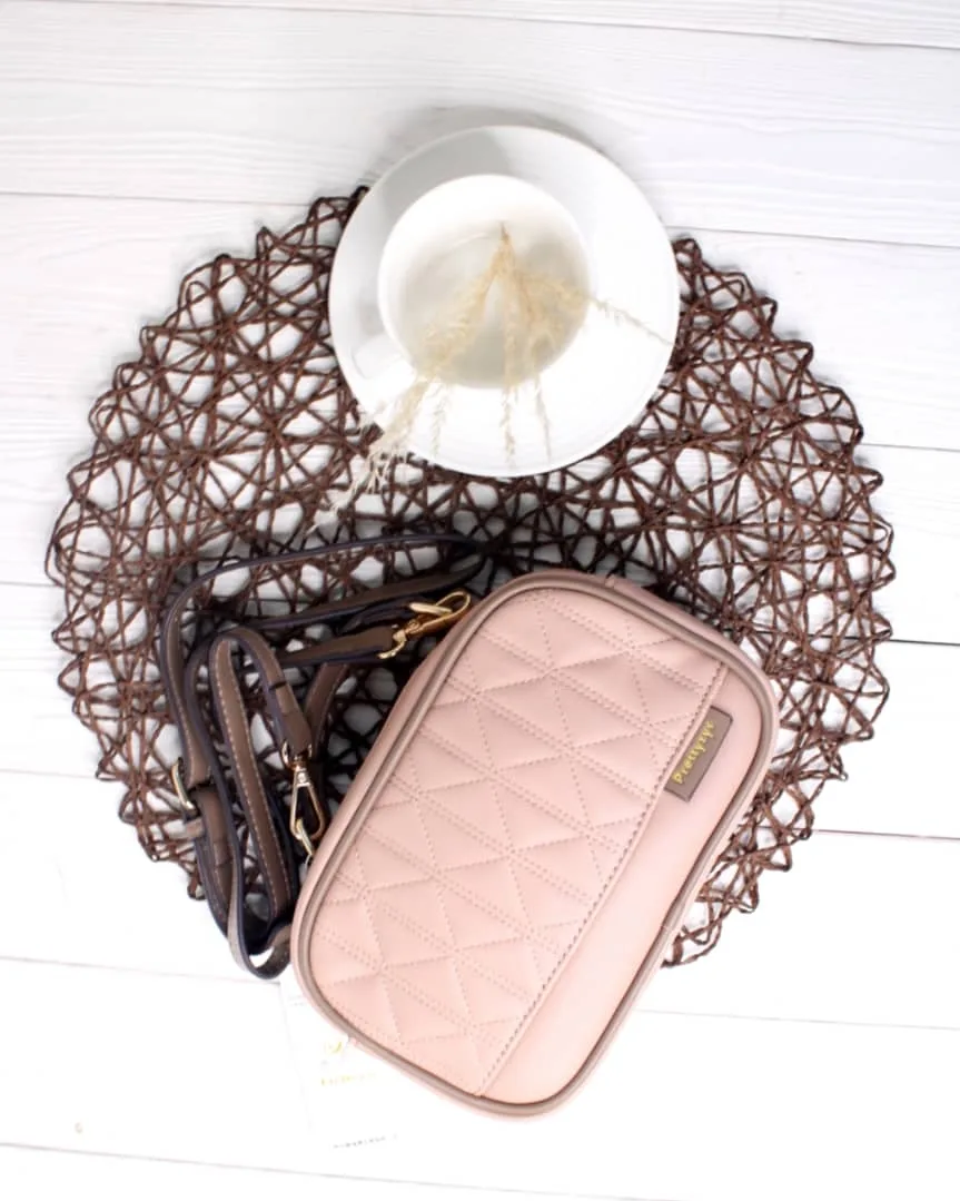 کیف پاسپورتی دوشی فندا | کیف زنانه سایز متوسط