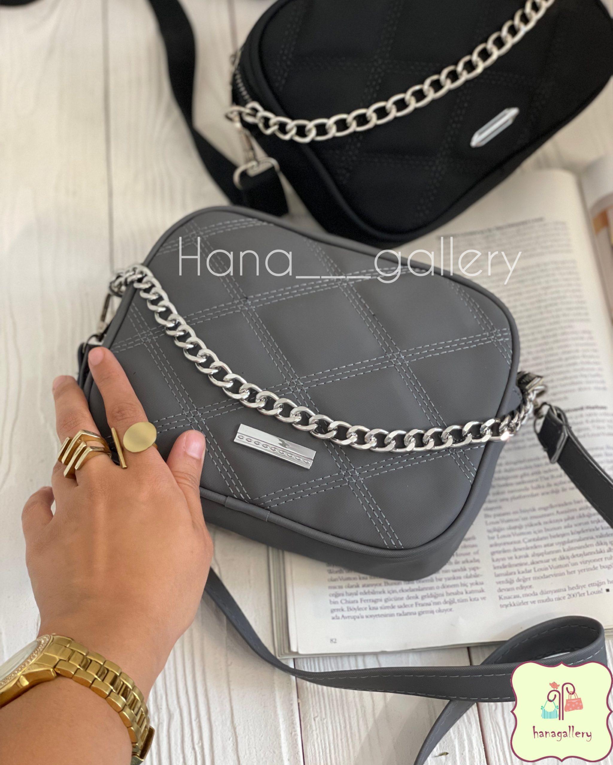 کیف پاسپورتی دوشی زنانه