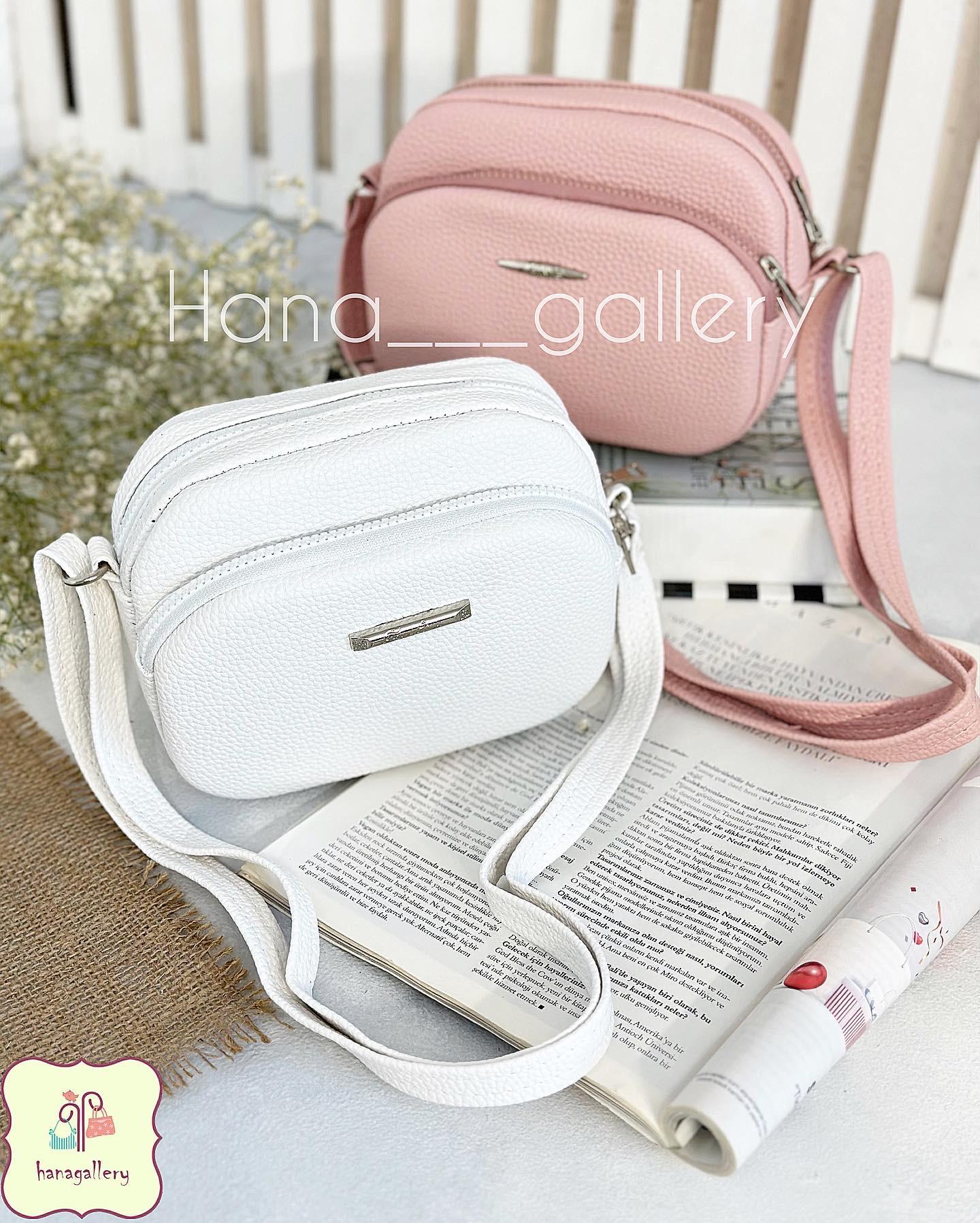 کیف پاسپورتی دوشی دخترانه کیف پاسپورتی دوشی دخترانه