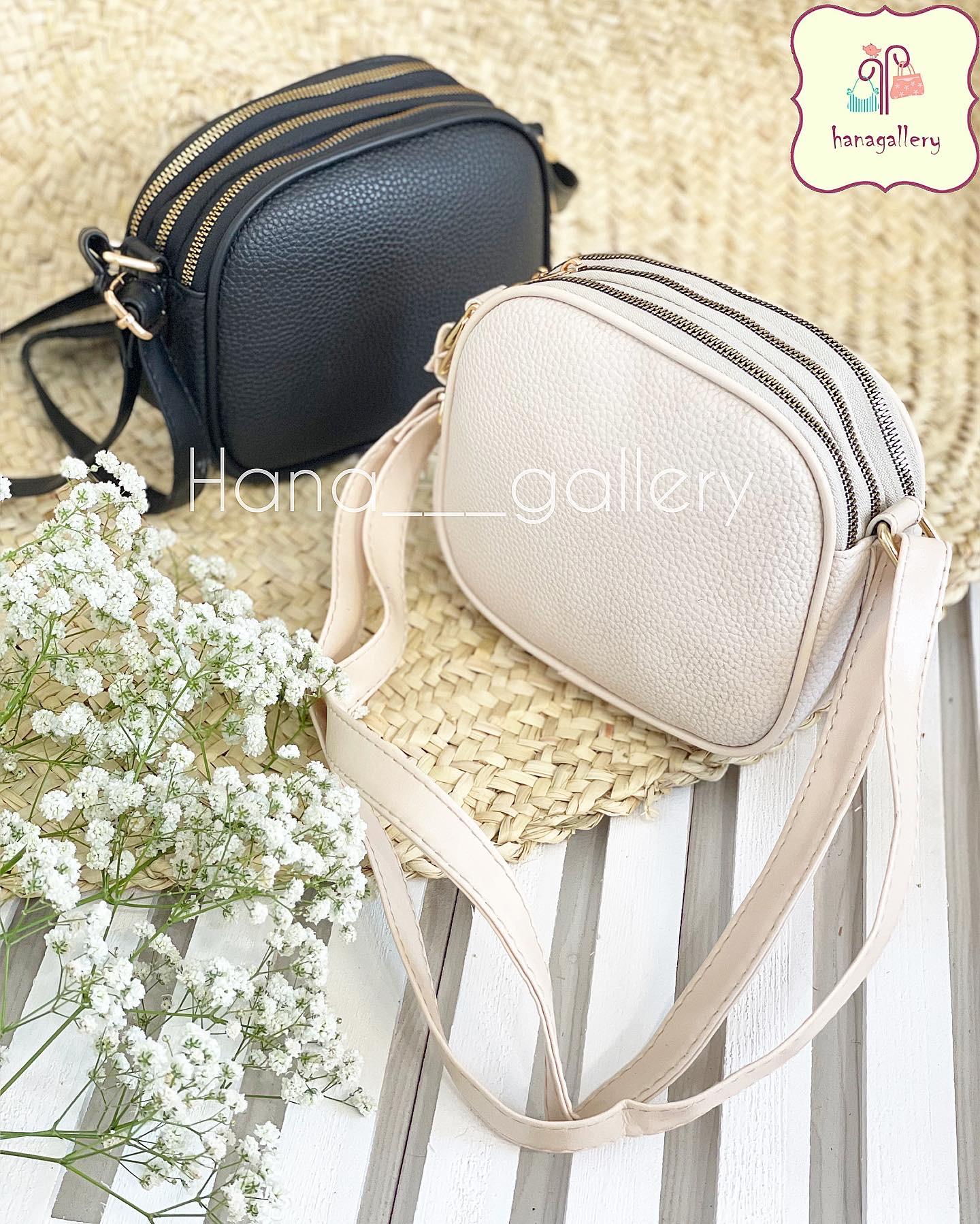 کیف پاسپورتی دوشی زنانه