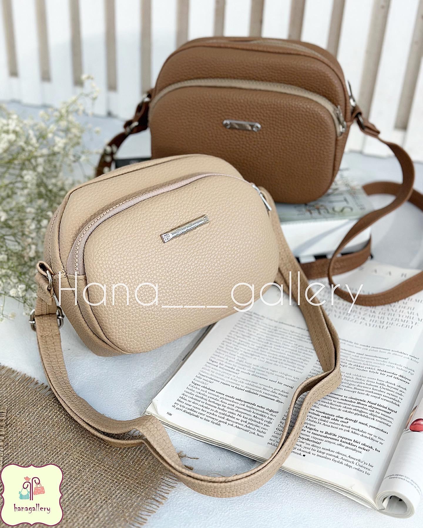 کیف پاسپورتی دوشی دخترانه کیف پاسپورتی دوشی دخترانه