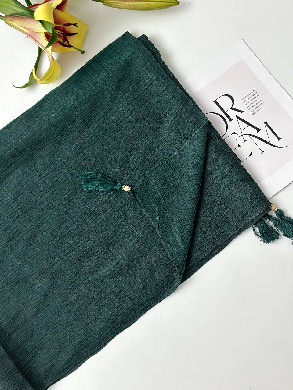 شال نخی پلیسه سبز شال نخی پلیسه سبز