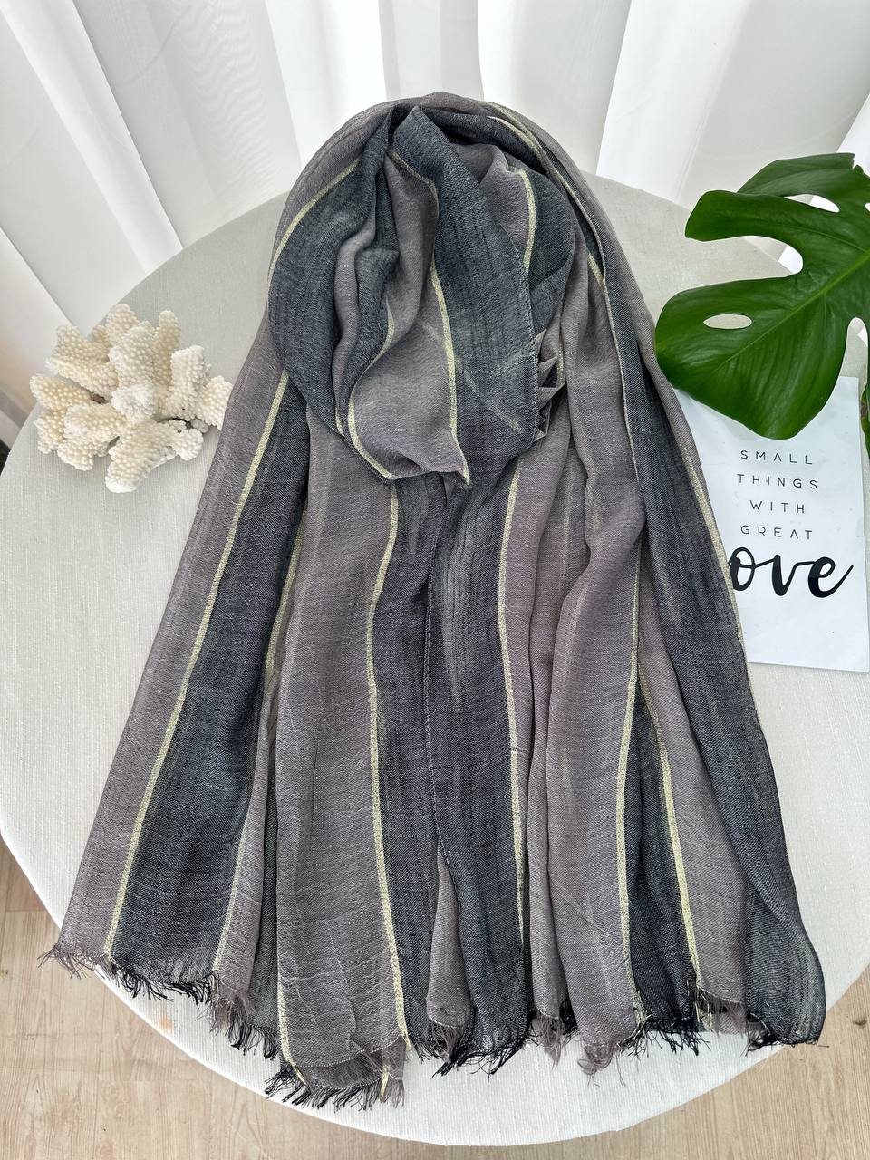 شال نخی لینن تابستانی