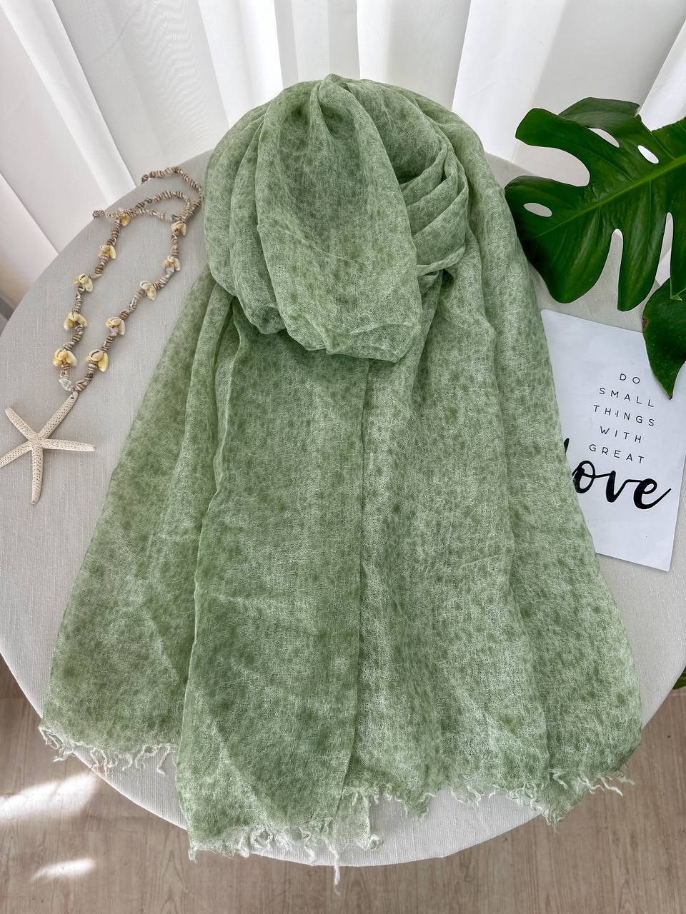 شال نخی کنفی سبز شال نخی کنفی سبز