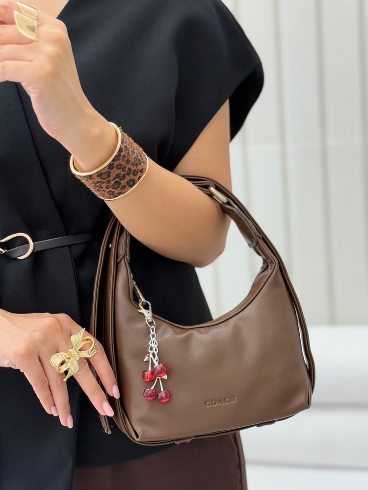 کیف زنانه چرم آویزدار گیلاس بیژه