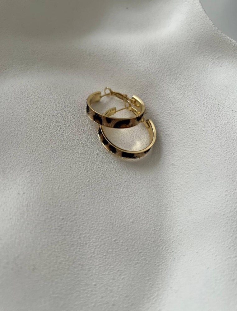 گوشواره پلنگی مخمل حلقه ای