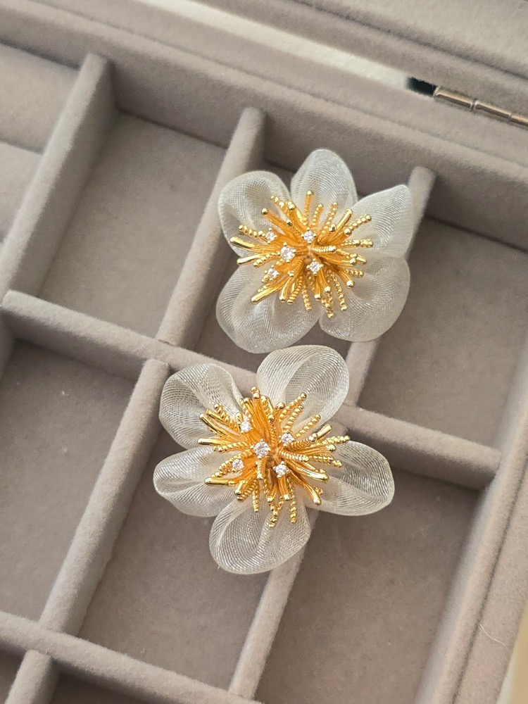 گوشواره گل توری وارداتی